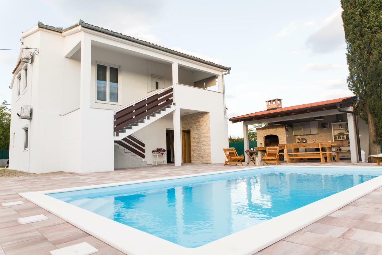 Villa Nava Benkovac Exterior photo